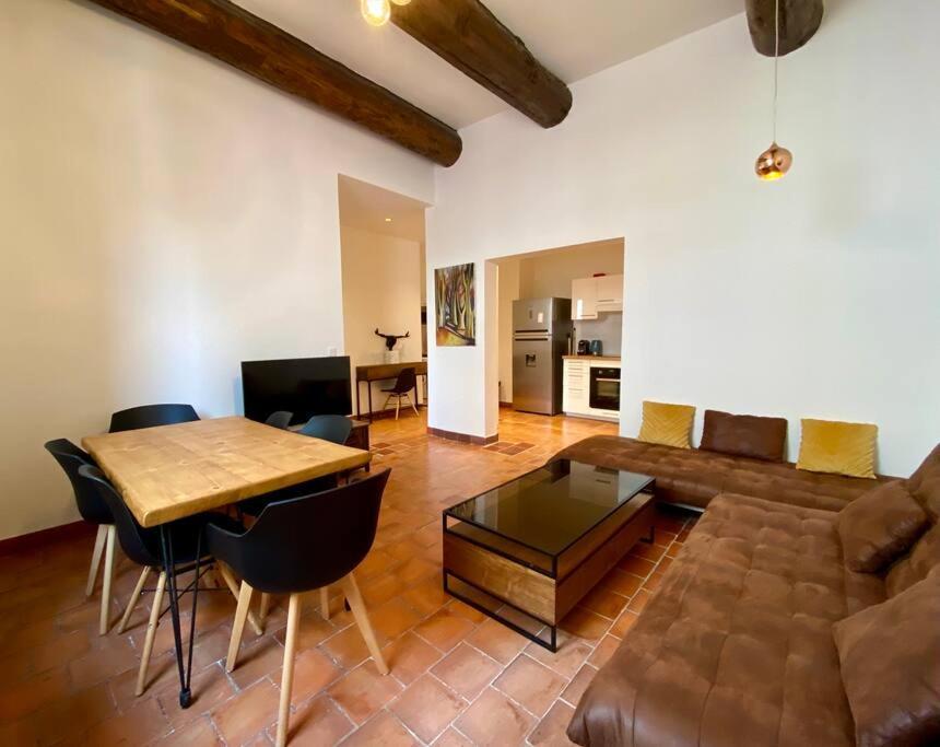 Centre Ville, Vieux Port 65m2 Appartement